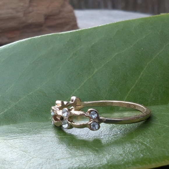 Dainty Gold Rhinestone Ring Set: Stackable Rings - Picture 7 of 11